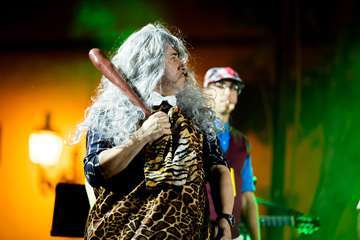  La Murgota de Telde estrena con éxito en Gáldar su espectáculo 'Los chicos del coro'/TA.